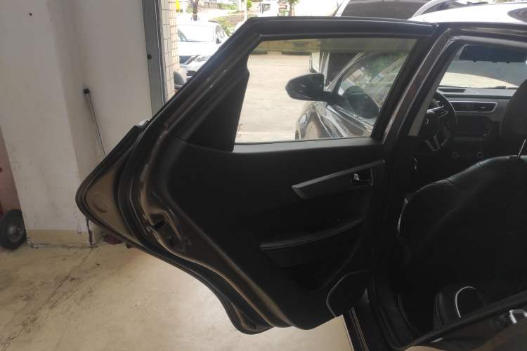 Used JAC Refine S2 2015 1.5L CVT Luxury Smart Version
