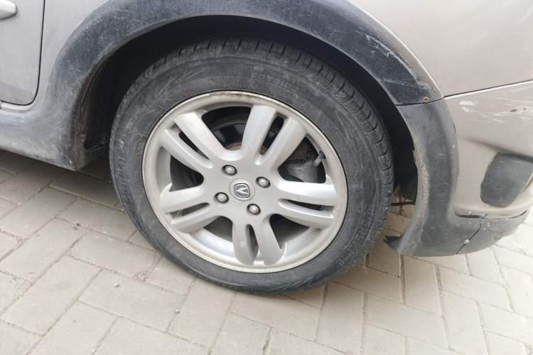 Used CHANGAN CX20 2011 1.3L Manual Sport Edition Right Front Wheel Hub