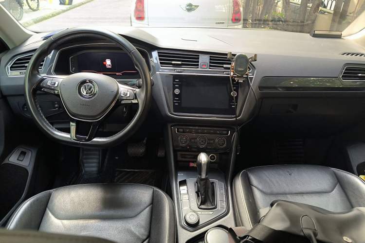 Used Volkswagen Tiguan 2018 330TSI All-Wheel-Drive Innovation Model