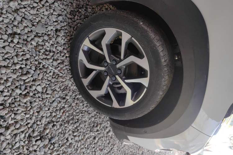 Used Lynk & Co 02 2019 1.5T DCT Two-Wheel Drive Pro Edition China VI Standard Right Front Wheel Hub