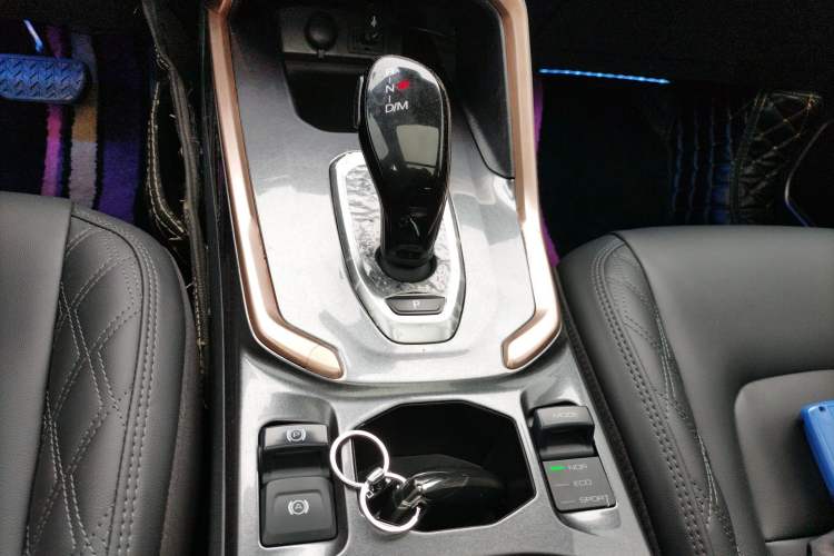 Used Haval H6 2021 1.5 GDIT Automatic Champion Edition Gear Lever