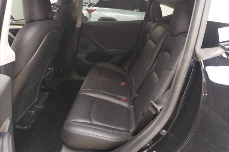 Used Tesla Model Y 2022 Long-Range All-Wheel-Drive Version
