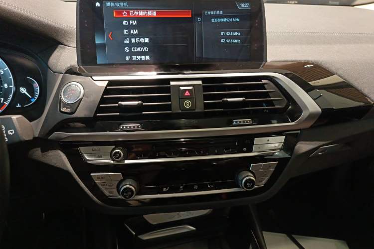 Used BMW X3 2018 xDrive25i M Sport Package China V Audio And AC Panel