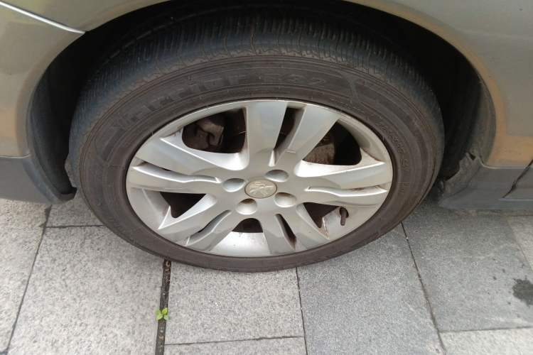 Used Peugeot 3008 2015 2.0L Automatic Trend Edition