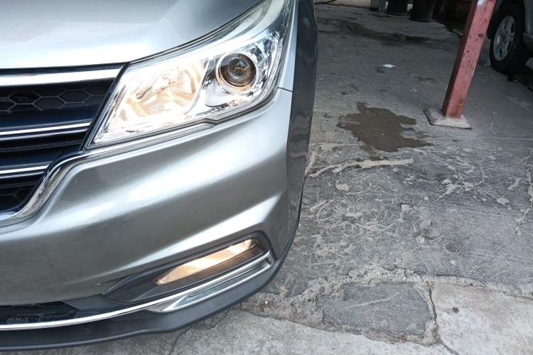 Used Baojun 730 2017 1.5T Manual Fashion Version 7 Seats China V Emission Standard
