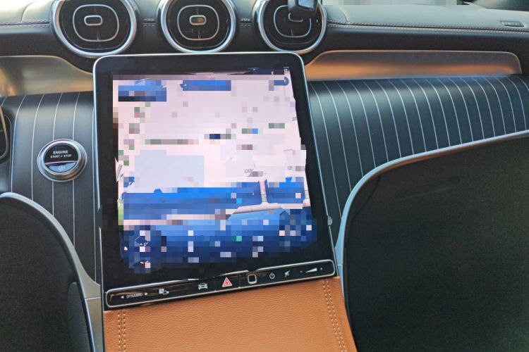 Used Mercedes-Benz GLC 2023 GLC 260 L 4MATIC Luxury Model 5 Seats Audio And AC Panel