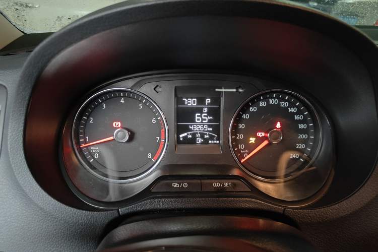 Used Volkswagen Polo 2016 1.6L Automatic Comfort Model Instrument Cluster