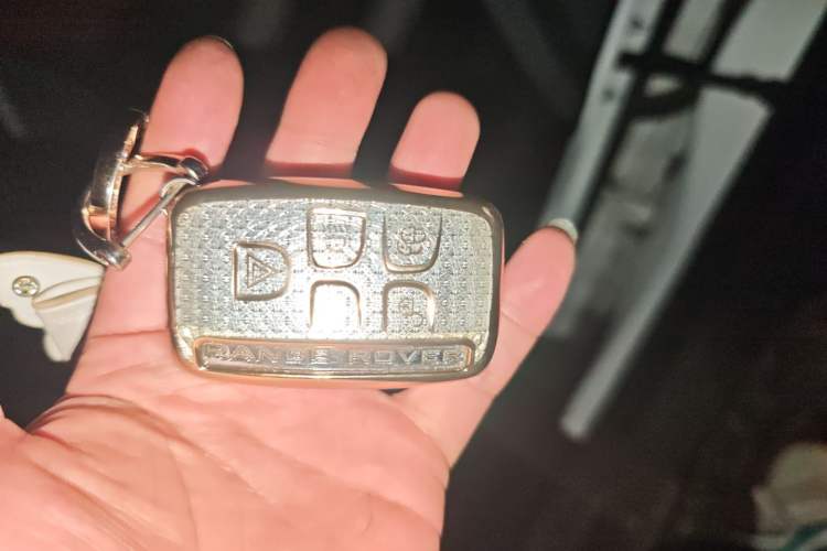 Used Land Rover Range Evoque 2018 240 PS HSE DYNAMIC Convertible Interior 1