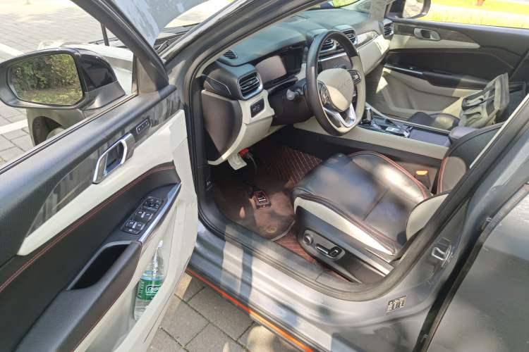 Used Lynk & Co 02 2018 1.5T DCT Two-Wheel Drive Zhaopu Version China V Standard