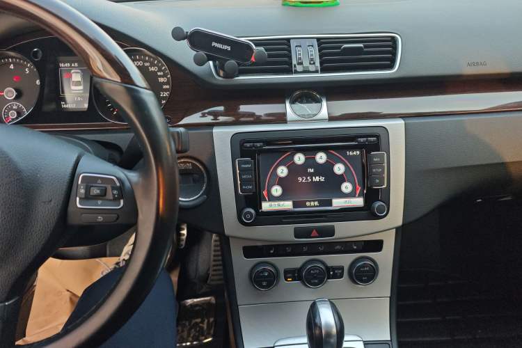 Used Volkswagen Magotan 2015 Revised 1.8TSI Prestige Version Audio And AC Panel