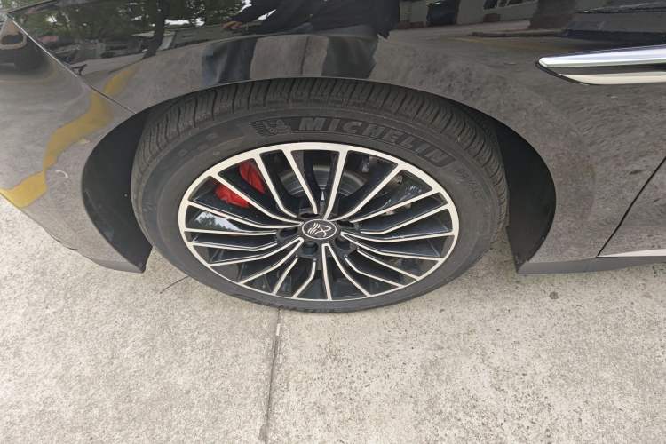 Used BYD Han 2025 EV Intelligent Driving Edition 701KM LiDAR Flagship Model
