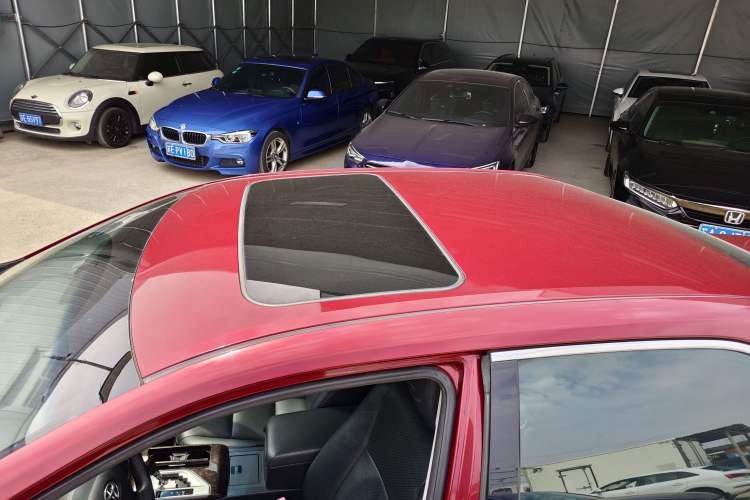 Used Toyota Camry 2015 2.0G Premier Edition Roof