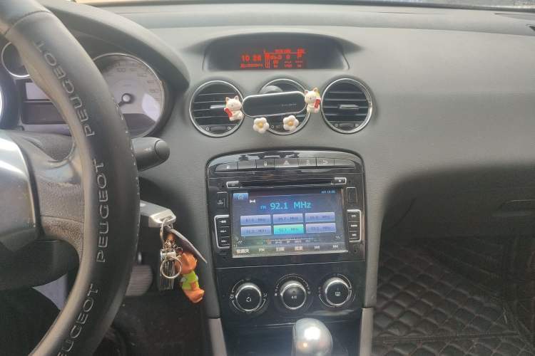 Used Peugeot 408 2013 2.0L Automatic Comfort Edition Audio And AC Panel