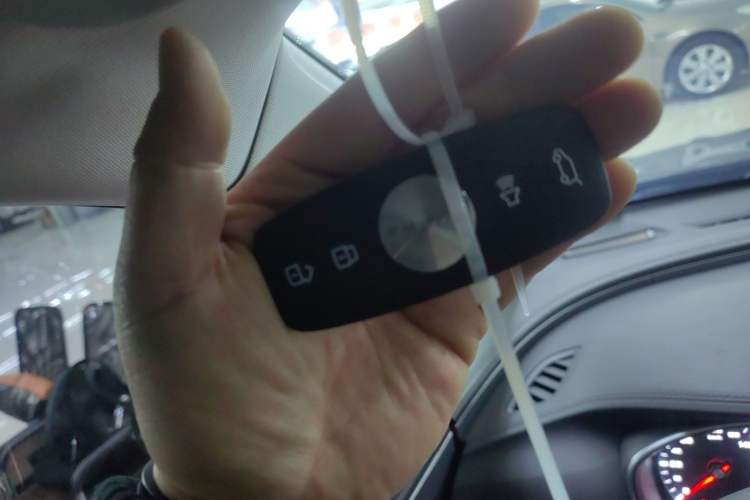 Used Roewe iMAX8 2022 Model 400TGI Exclusive Version for Key Accounts