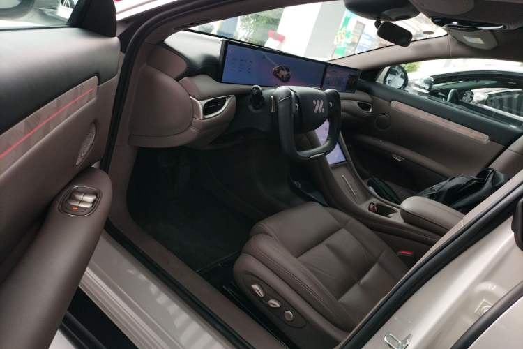 Used IM L6 2025 Ultra Model
