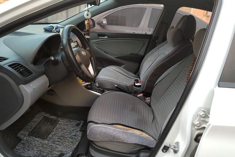 Used Hyundai Verna (older generation) 2014 1.4L Automatic Smart GLS
