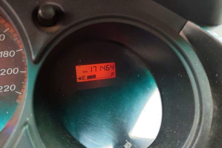 Used Everus S1 2012 1.3L Manual Comfort Edition Odometer Close Up