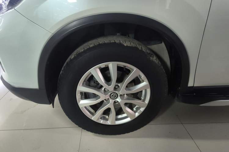 Used Nissan X-Trail 2019 2.0L CVT Smart Connect Comfort Edition 2WD
