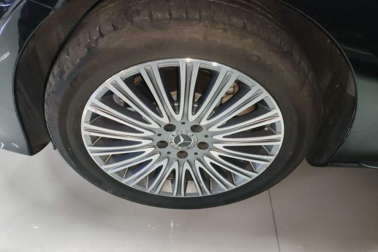 Used Mercedes-Benz E-Class 2021 Facelift E 300 L Stylish Edition
