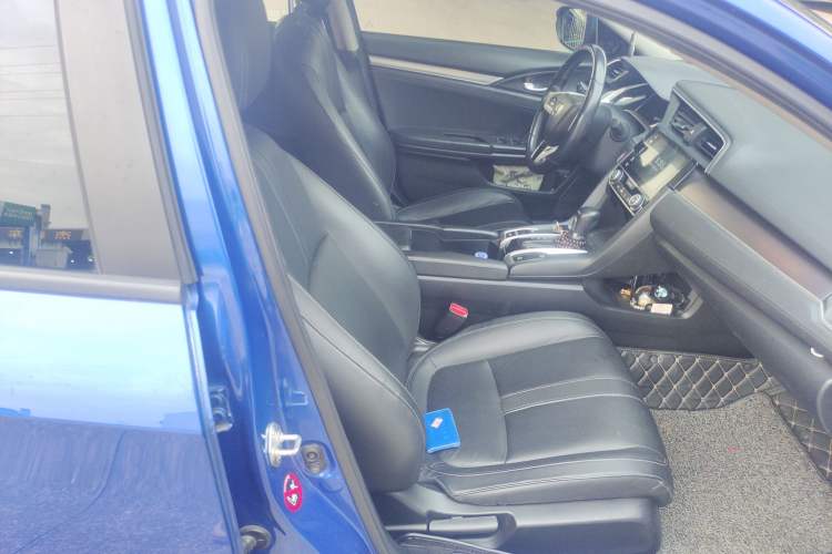 Used Honda Civic 2016 220TURBO CVT Prestige Edition Right Front Seat