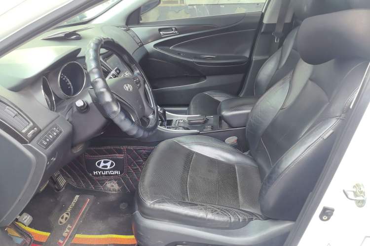 Used Hyundai Sonata 2013 2.0L Automatic Luxury Edition Left Front Seat