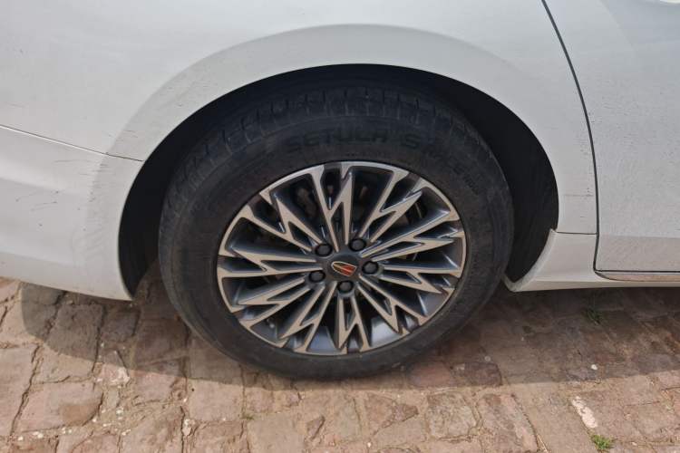 Used Hongqi H5 2024 1.5T DCT Smart Connect Flagship Edition Right Rear Wheel Hub