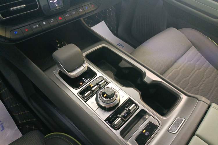 Used BAIC Off-Road BJ40 2024 2.0D All-New Blade Hero Crosser Gear Lever