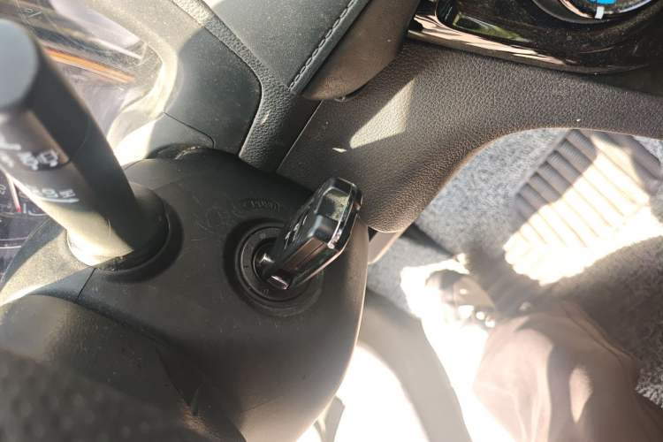 Used Honda XR-V 2015 1.8L EXi CVT Comfort Version
