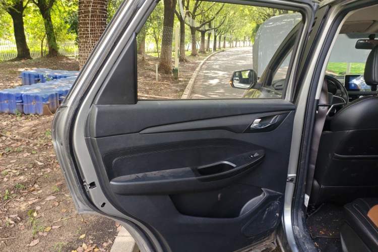 Used Wuling Hongguang S3 2019 1.5T Manual Comfort Edition China VI Standard