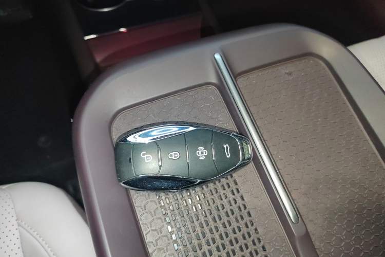 Used Hongqi EH7 2024 690 Pro