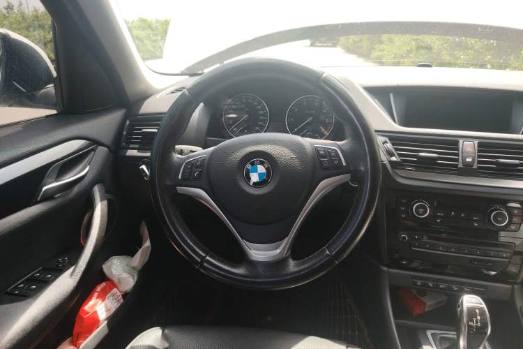 Used BMW X1 2015 xDrive20i Fashion Upgrade Edition
