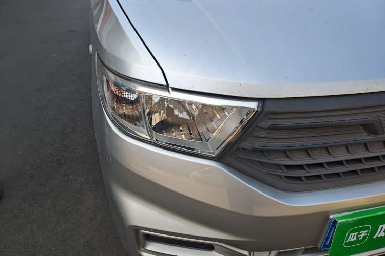 Used Wuling Hongguang V 2021 1.5L Jingqu Version LAR