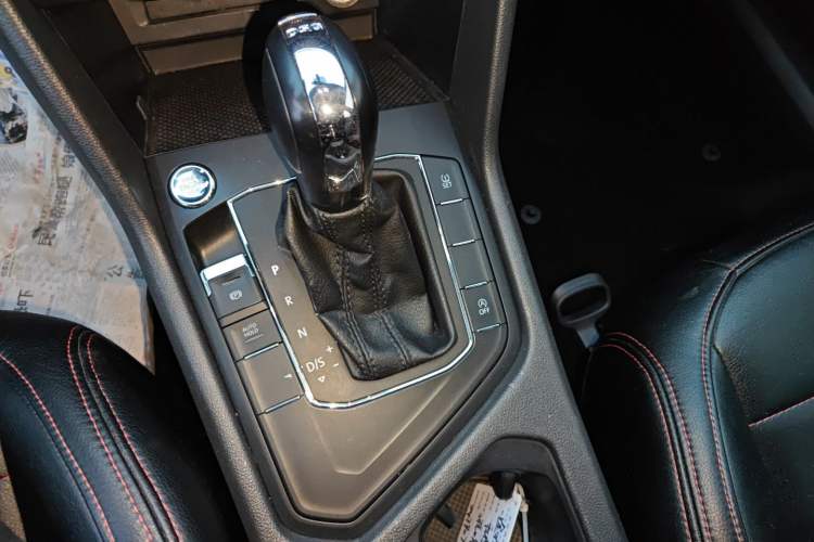 Used Volkswagen Tiguan L 2017 330TSI Automatic Two-Wheel Drive Luxury Edition