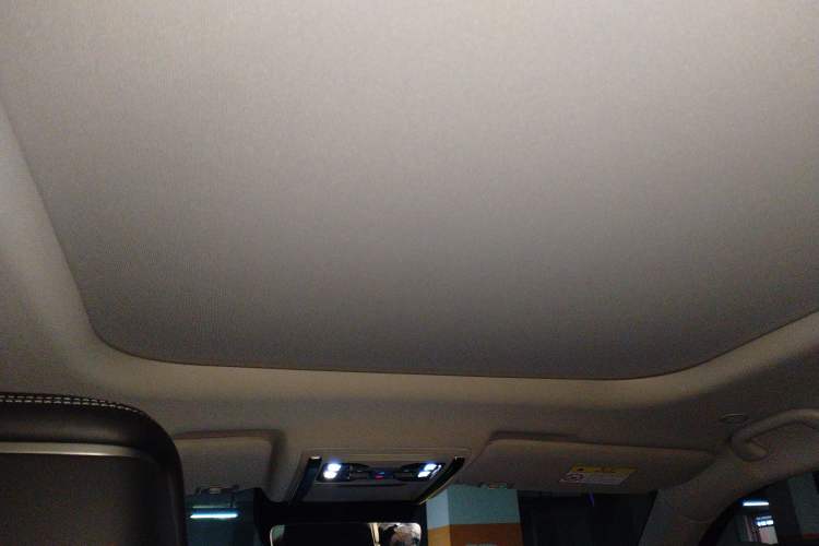 Used Formula Leopard Titanium 3 2025 501 km Four-Wheel Drive Drone Edition
