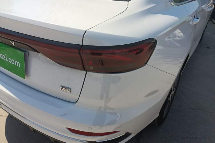 Used Geely Auto Emgrand 2023 4th Generation Champion Edition 1.5L CVT Prestige Model Right Rear Taillight