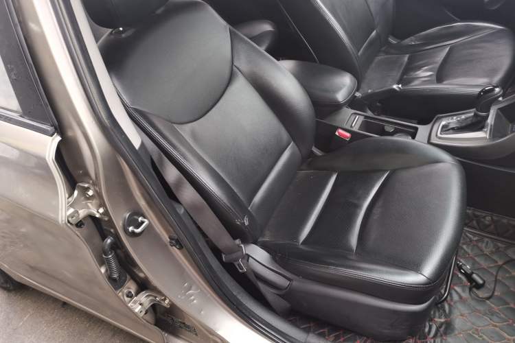 Used Hyundai Elantra (5th Generation / Langdong) 2015 1.6L Automatic Fashion Model