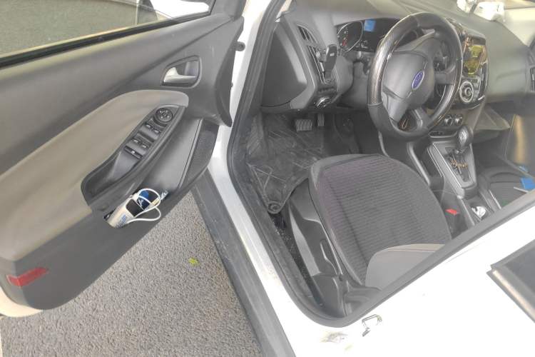 Used Ford Focus 2012 Hatchback 1.6L Automatic Comfort Model
