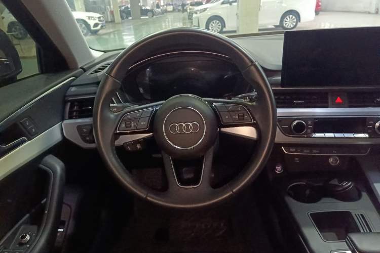 Used Audi A4L 2022 40 TFSI Fashion Dynamic Model