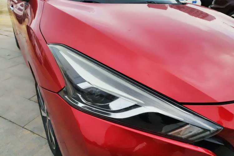 Used Nissan Lannia 2016 1.6L Manual Cool Edition Right Front Headlight