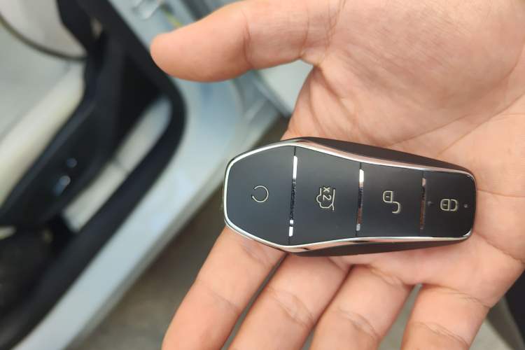 Used BYD Yuan UP 2024 401KM Beyond Edition Vehicle Key