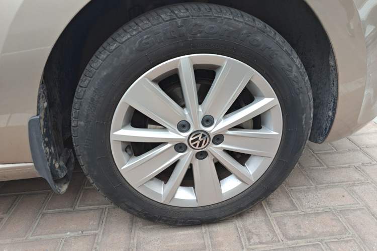 Used Volkswagen Jetta 2015 Zhihui Edition 1.4L Manual Comfort Model