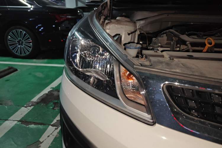 Used Kia KX Cross 2017 1.4L AT GLS
