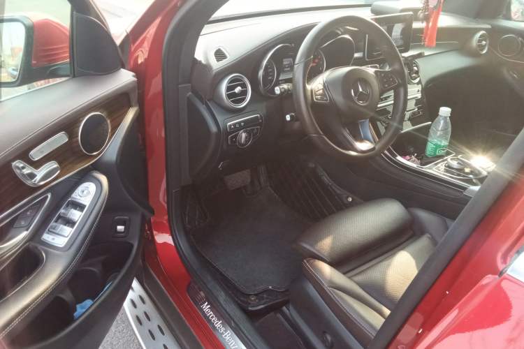 Used Mercedes-Benz GLC 2019 GLC 260 L 4MATIC Dynamic Model
