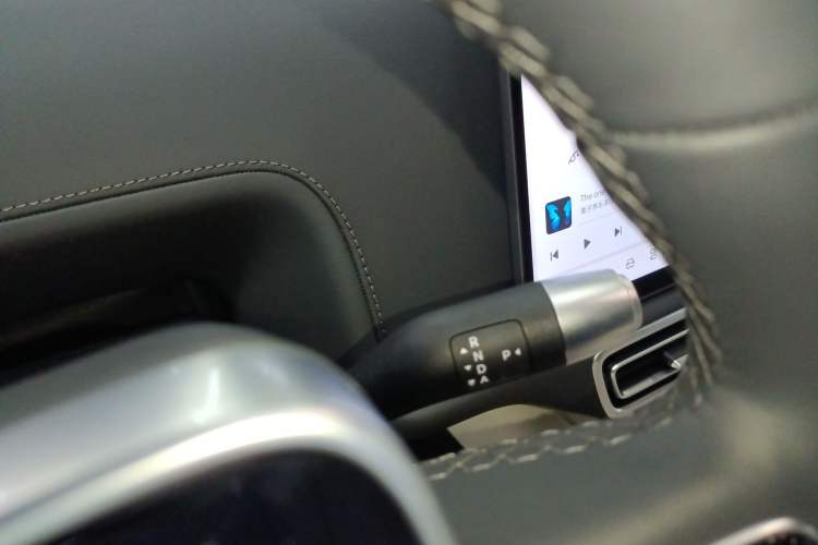 Used Li Auto L7 2025 Ultra Smart Refreshed Edition Gear Lever