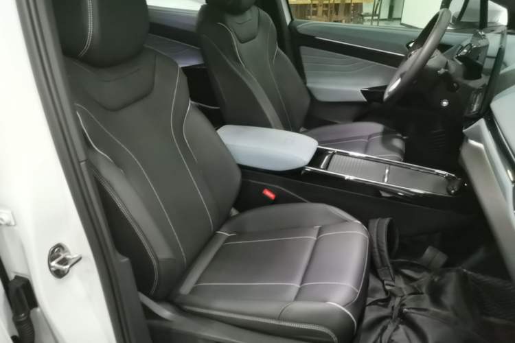 Used Volkswagen ID.4 X 2024 Pure & Smart Edition Right Front Seat