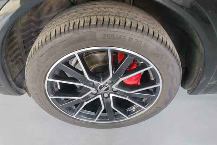 Used Audi Q5L 2025 quattro 45th Anniversary Edition 45 TFSI Luxury Dynamic Model
