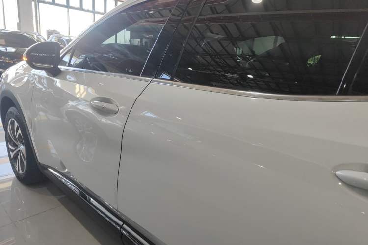 Used Buick Envision 2020 Encore S 652T Two-Wheel Drive Luxury Model