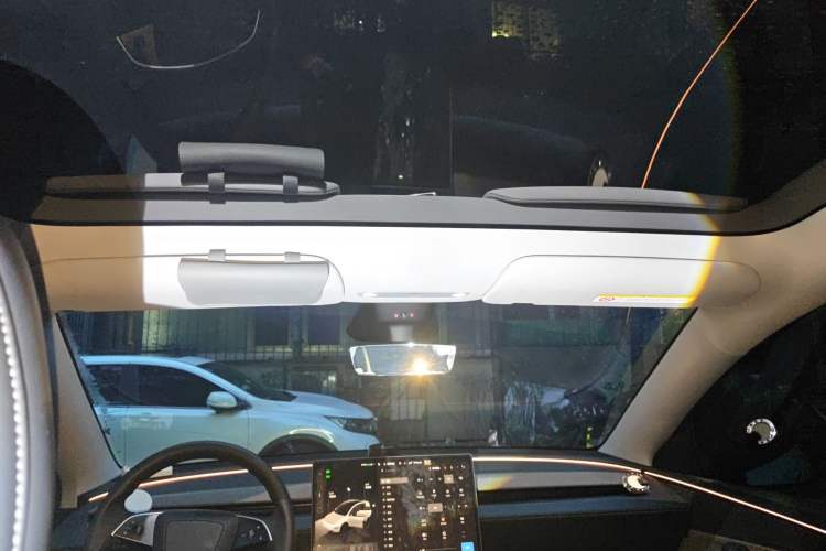 Used Tesla Model Y 2025 Rear-Wheel-Drive Version