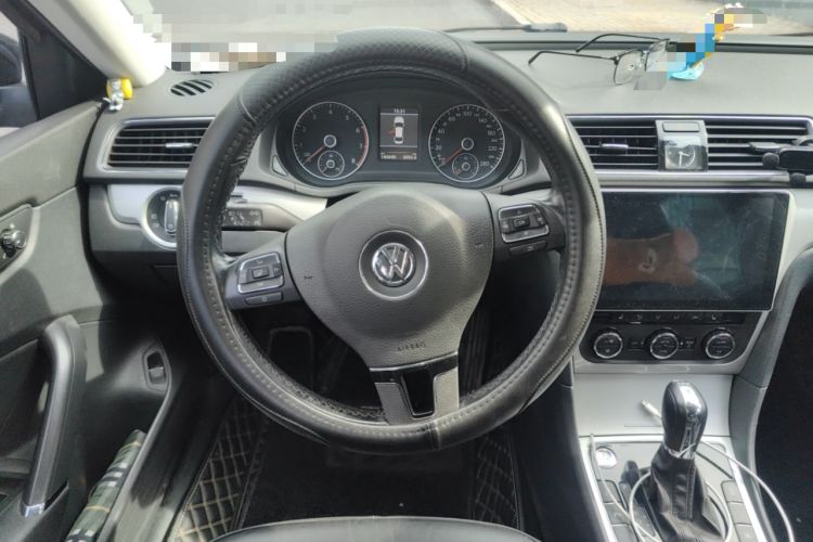 Used Volkswagen Passat 2013 1.8TSI DSG Prestige Edition Steering Wheel