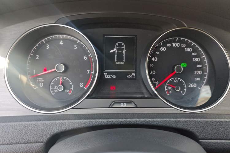 Used Volkswagen Golf 2015 1.4TSI Automatic Luxury Model